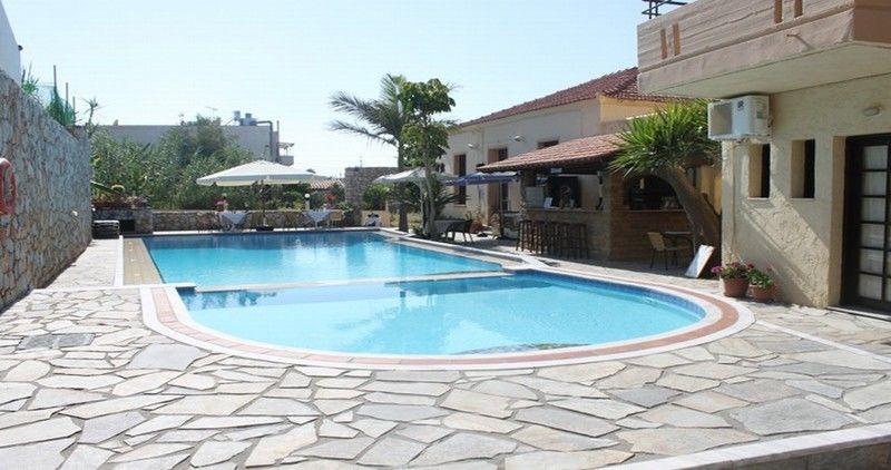 Lola'S Hotel Platanias  Exterior photo